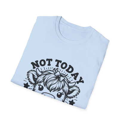 Funny Cow Graphic T-Shirt for Animal Lovers, Casual Wear, Gift for Friends, Farm-Themed Apparel, Perfect for Birthdays, Unisex Softstyle Tee